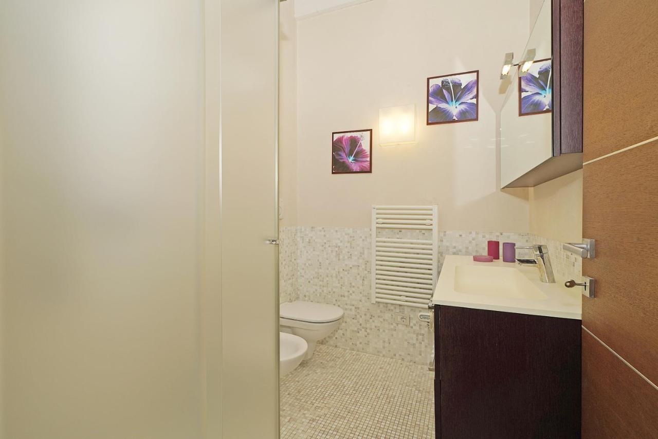 Giulia Luxury Apartment Сирмионе Экстерьер фото